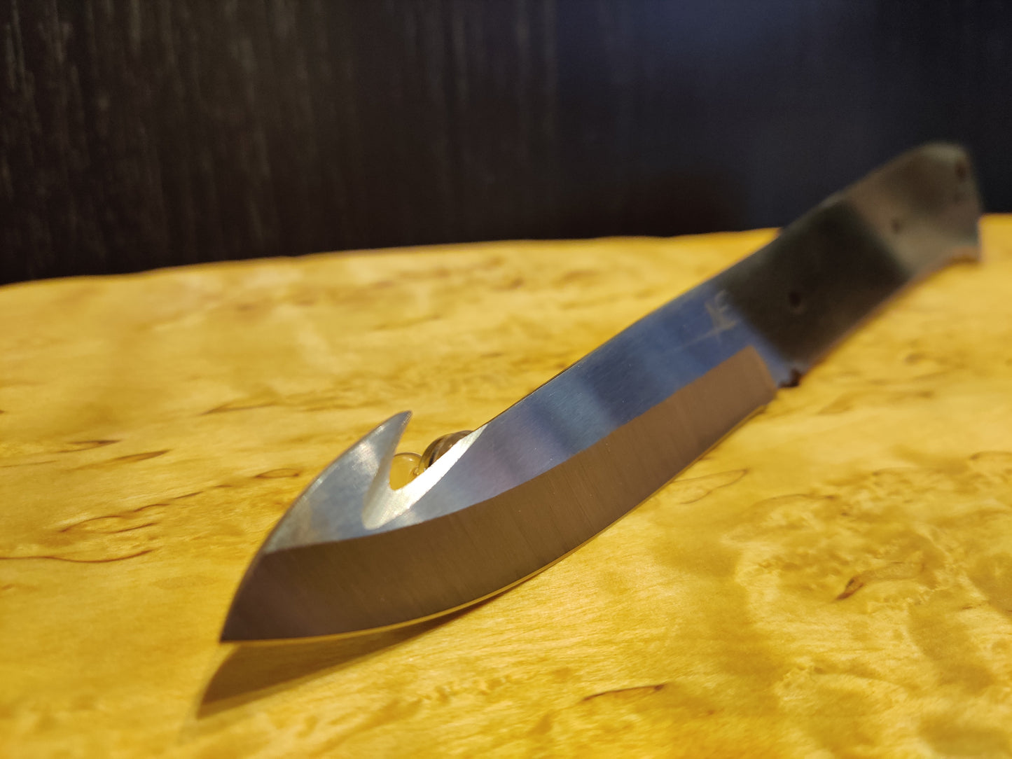 Sharky 95 - Gut hook Hunting & Bushcraft Blade