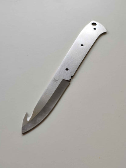 Sharky 95 - Gut hook Hunting & Bushcraft Blade